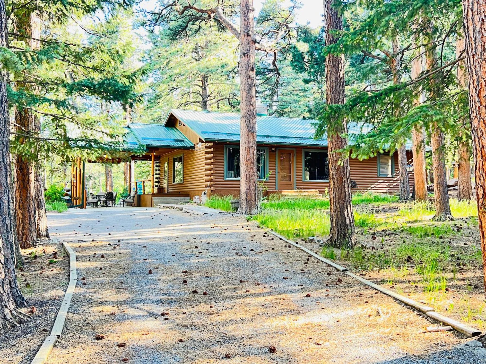 Cozy Cabin On The Creek Colorado City Exterior photo